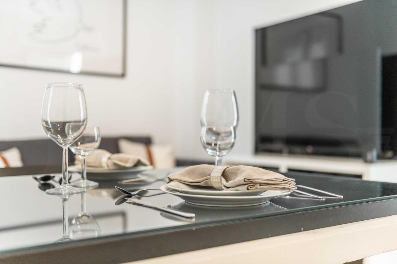 Inviting Duplex In Front Of Picasso Museum By Rems Apartment Malaga Bagian luar foto